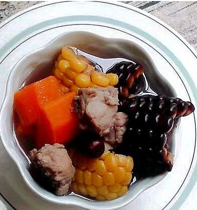 滋潤(rùn)養(yǎng)顏適合現(xiàn)在天氣喝的三色養(yǎng)生湯